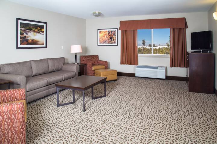 Room 17 of 43