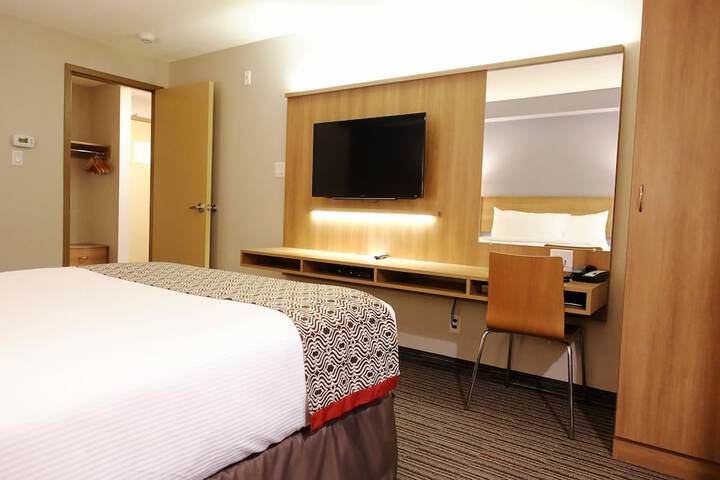 Room 51 of 71