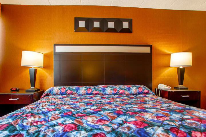 Rodeway Inn Meadowlands