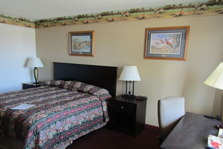 Room 6 of 27