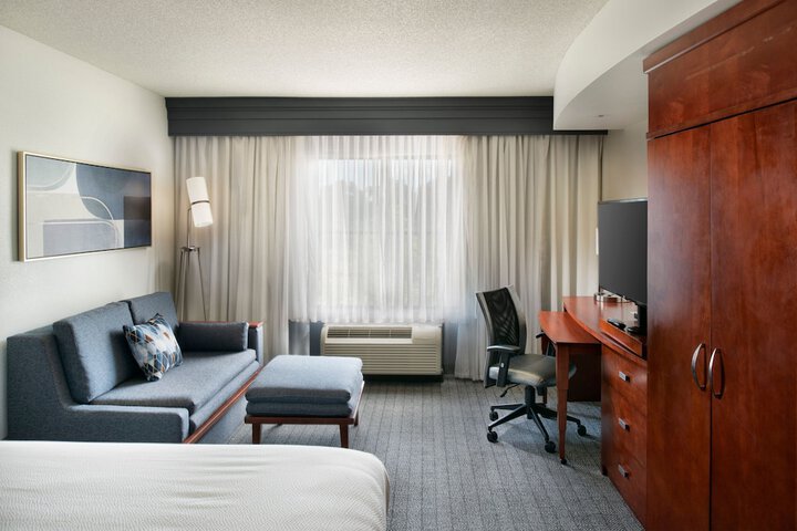 Courtyard by Marriott Collierville