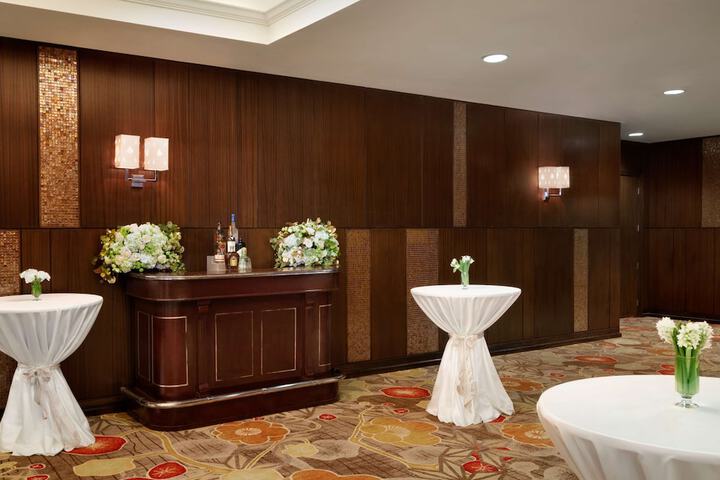 Embassy Suites Los Angeles - Glendale