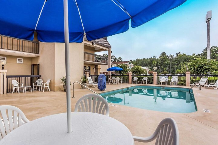 Pool 9 of 61