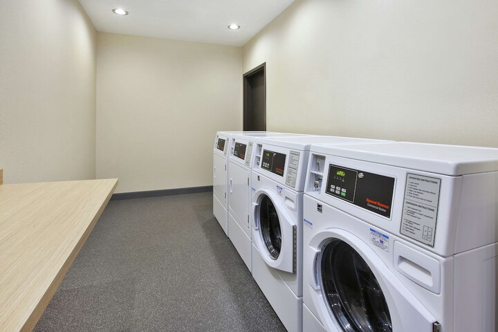 Home2 Suites by Hilton Pittsburgh Area Beaver Valley