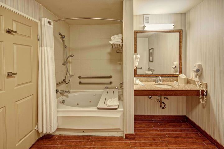Room 15 of 39