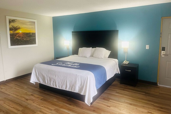 Days Inn by Wyndham Easley / Greenville/Clemson Area