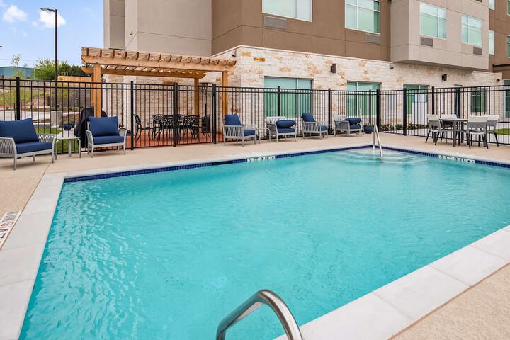 Pool 5 of 42