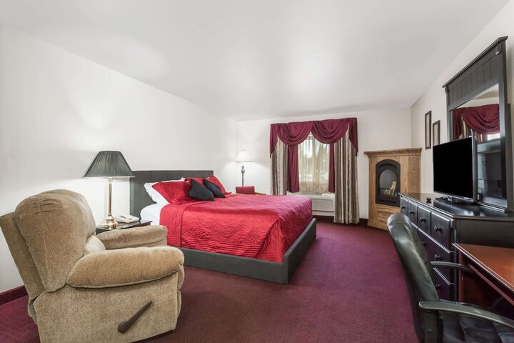 Room 16 of 38