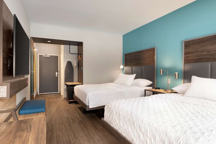Tru by Hilton Albany Airport NY