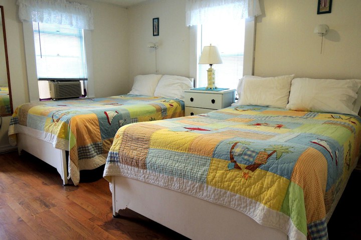 Shorelands Guest Resort and Cottages
