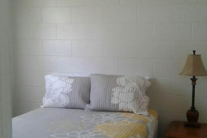 Room 11 of 31