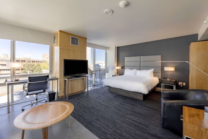Room 19 of 50