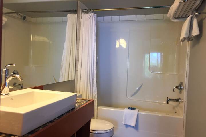Kingfisher Pacific Resort and Spa