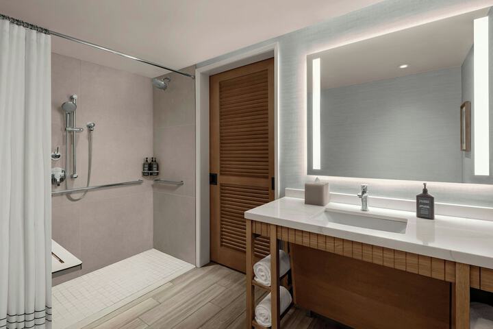 Room 113 of 215