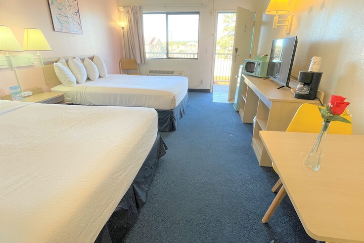 Room 38 of 74