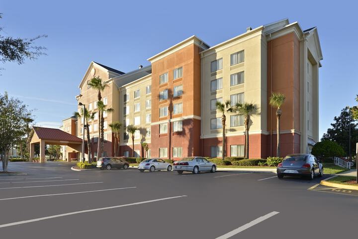 Hotel 3 of 53
