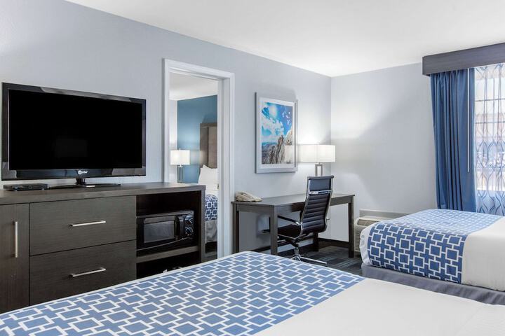 Room 47 of 61