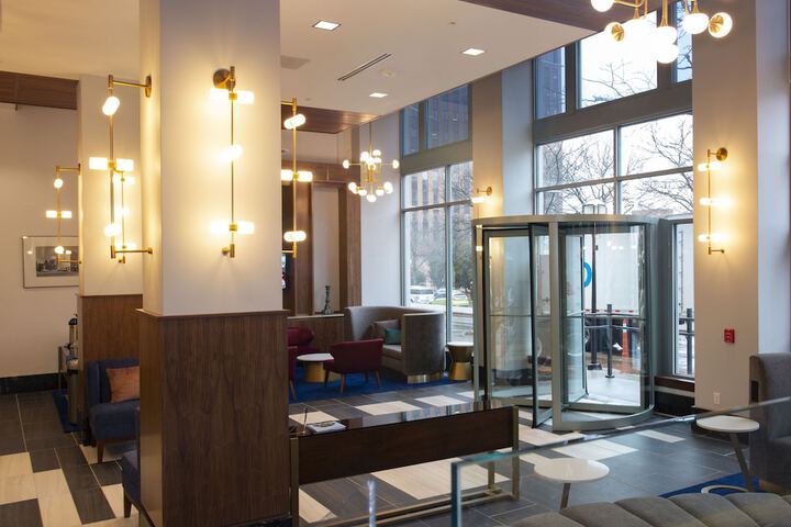 BLU-Tique Akron, a Tribute Portfolio Hotel