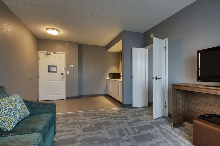 Hampton Inn & Suites Chicago / Aurora