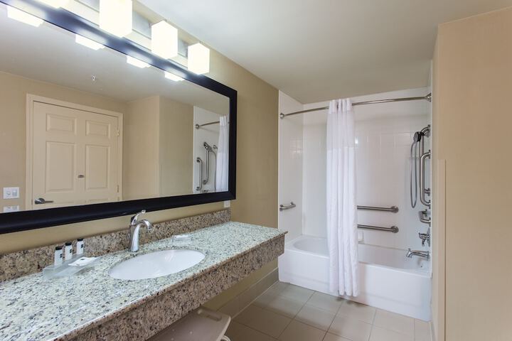 Country Inn & Suites by Radisson Buffalo South I-90, NY