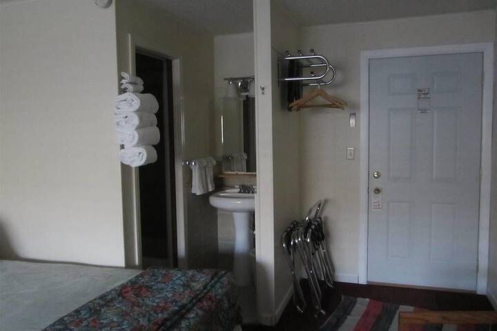 Room 21 of 56