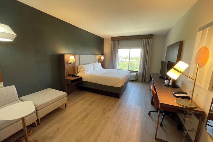Room 22 of 44