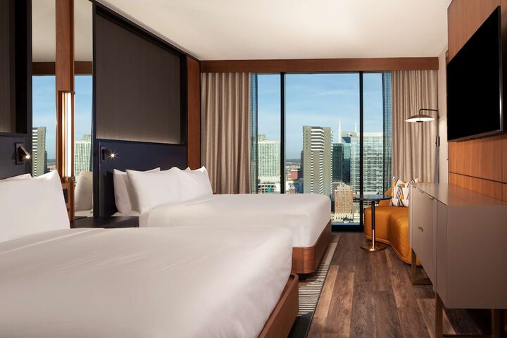 Room 35 of 130