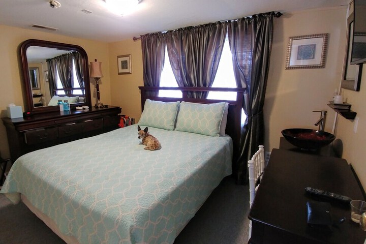 Island Guest House B & B