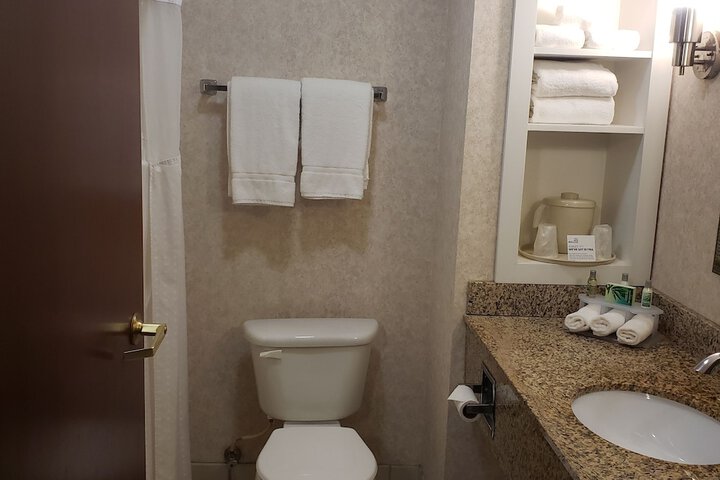 Holiday Inn Express Grove City by IHG