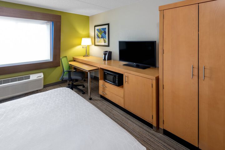 Room 37 of 54