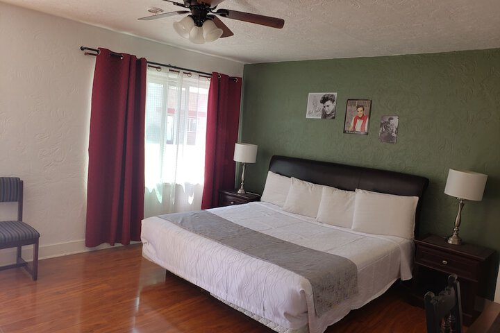 Room 29 of 52