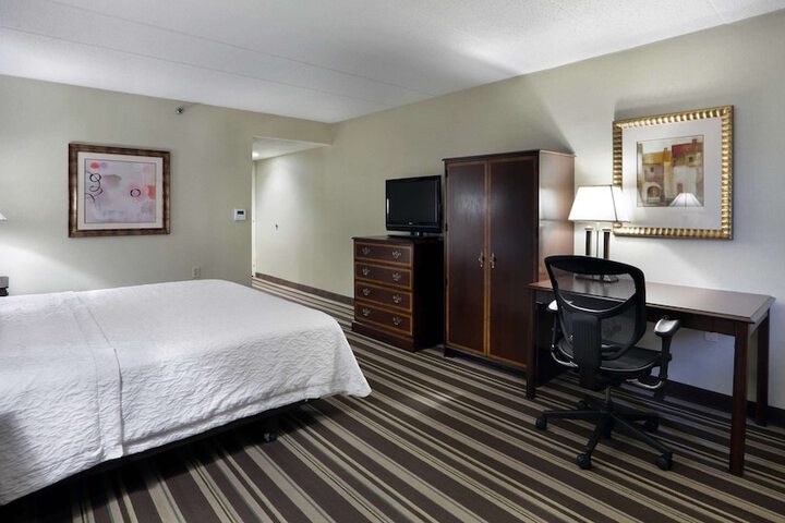 Room 19 of 48