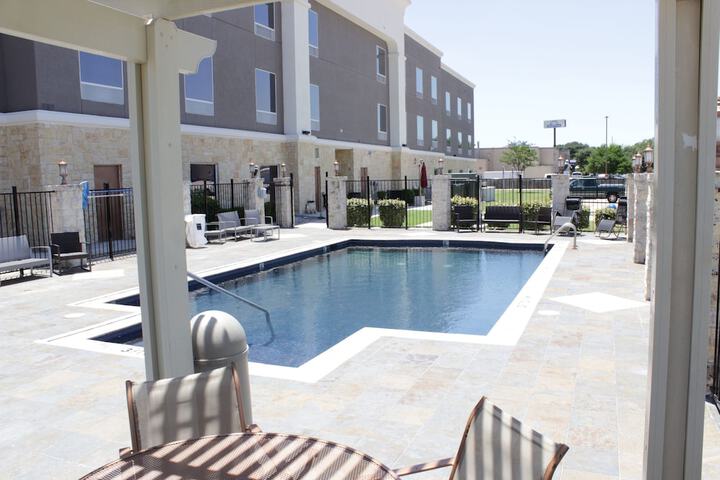 Pool 21 of 123