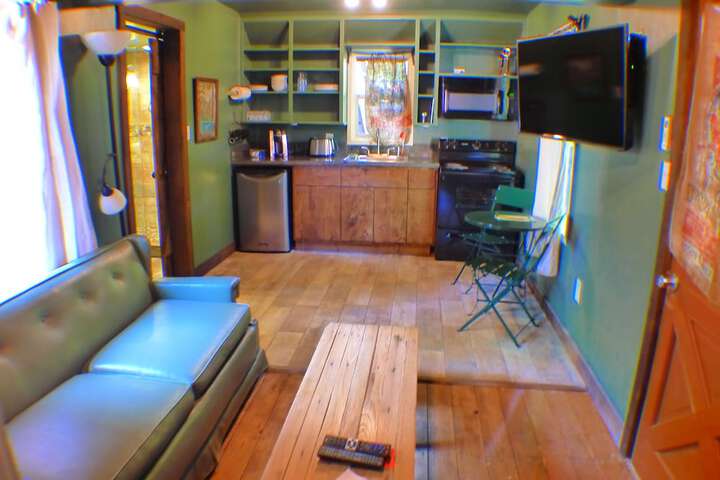Room 163 of 191