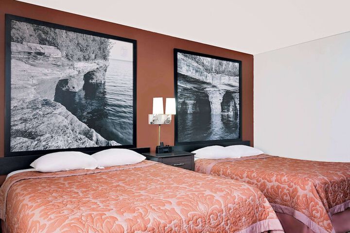 Room 10 of 59