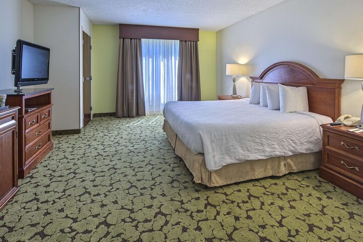 Room 9 of 39