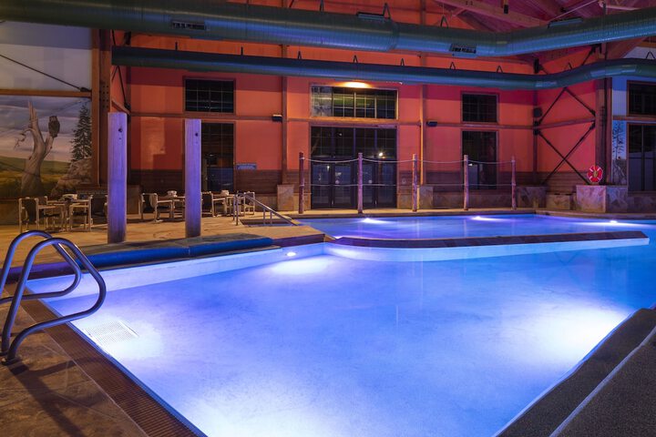 bantr Grand Hotel Wausau - Rothschild
