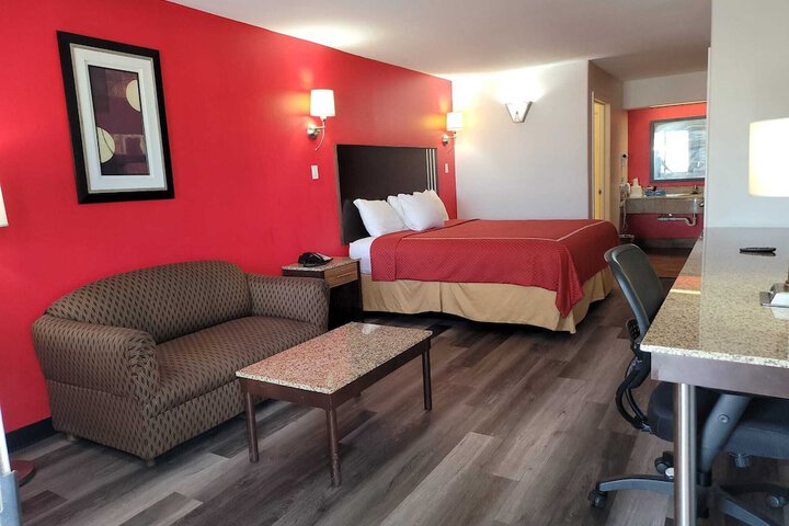 Room 63 of 83
