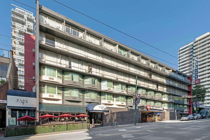 Hotel 5 of 68