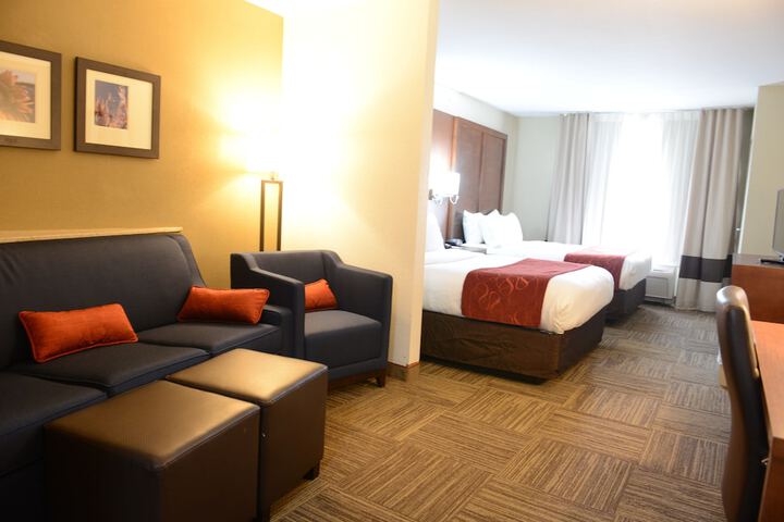 Comfort Suites Urbana Champaign University Area