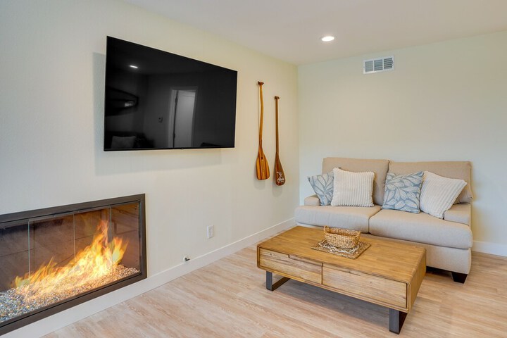 Ocean-view Oasis: Steps to Dana Point Beaches!