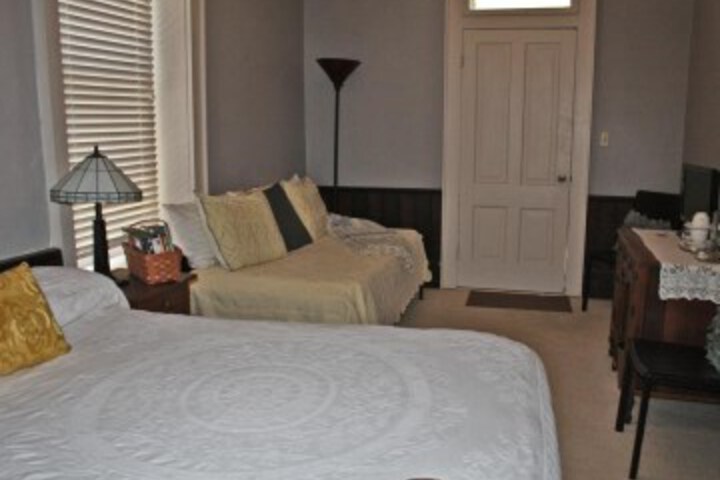 Markward Manor Bed and Breakfast Inn