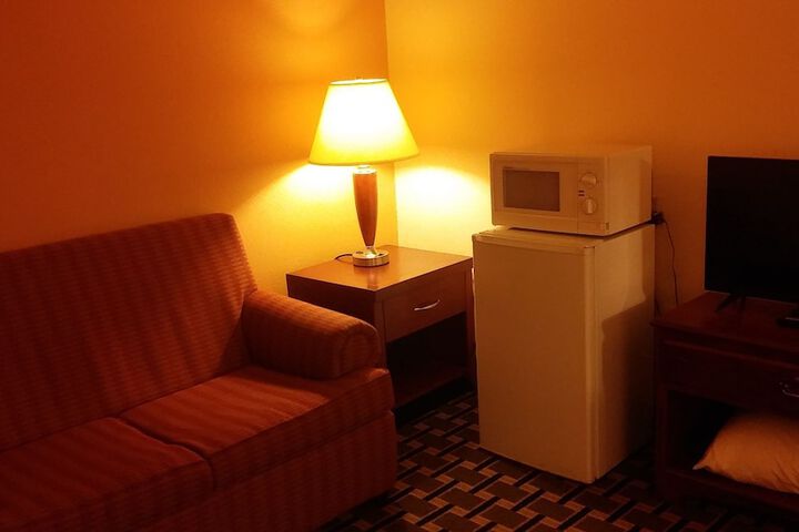 Econo Lodge Inn & Suites Brookings