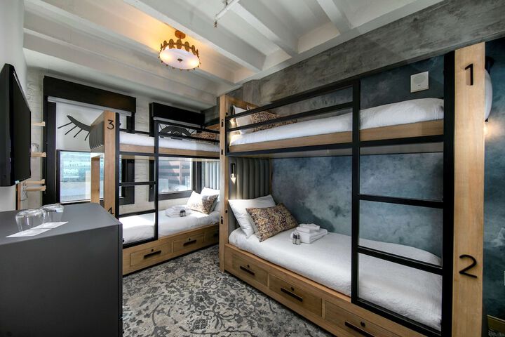 Room 5 of 49