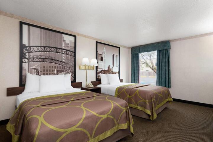 Super 8 by Wyndham Columbus