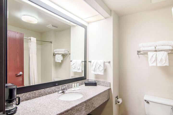 Quality Inn near University of Mobile