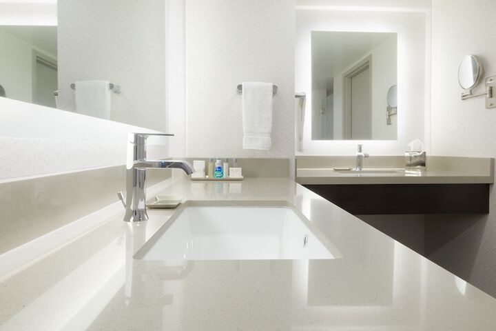 Silver Legacy Reno- a Caesars Rewards Destination