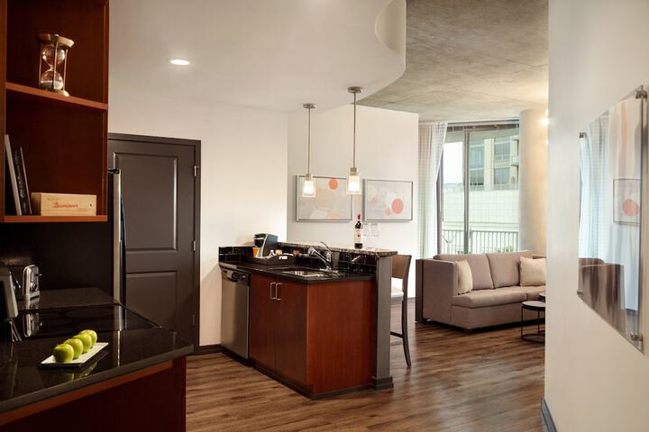 Room 28 of 59