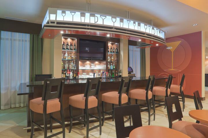 Holiday Inn Jackson NW - Airport Road by IHG