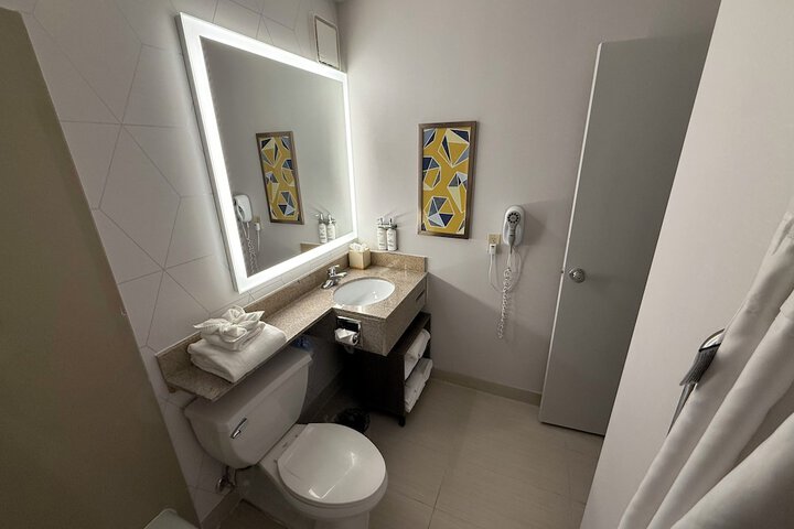 Comfort Inn & Suites Danbury-Bethel